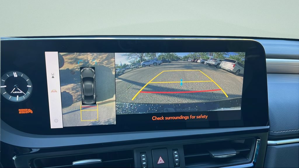 Used 2024 Lexus ES 300h F Sport w/ Accessory Package (Z2) FWD image 17