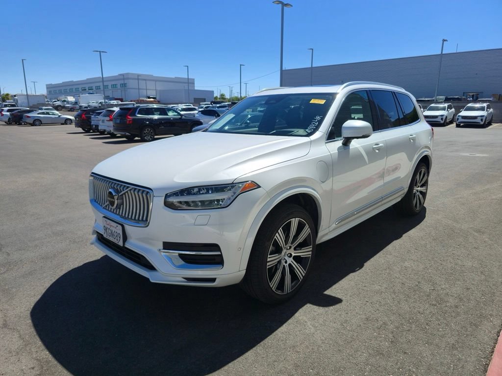 Used 2024 Volvo XC90 T8 Ultimate w/ Lounge Package AWD/4WD image 8