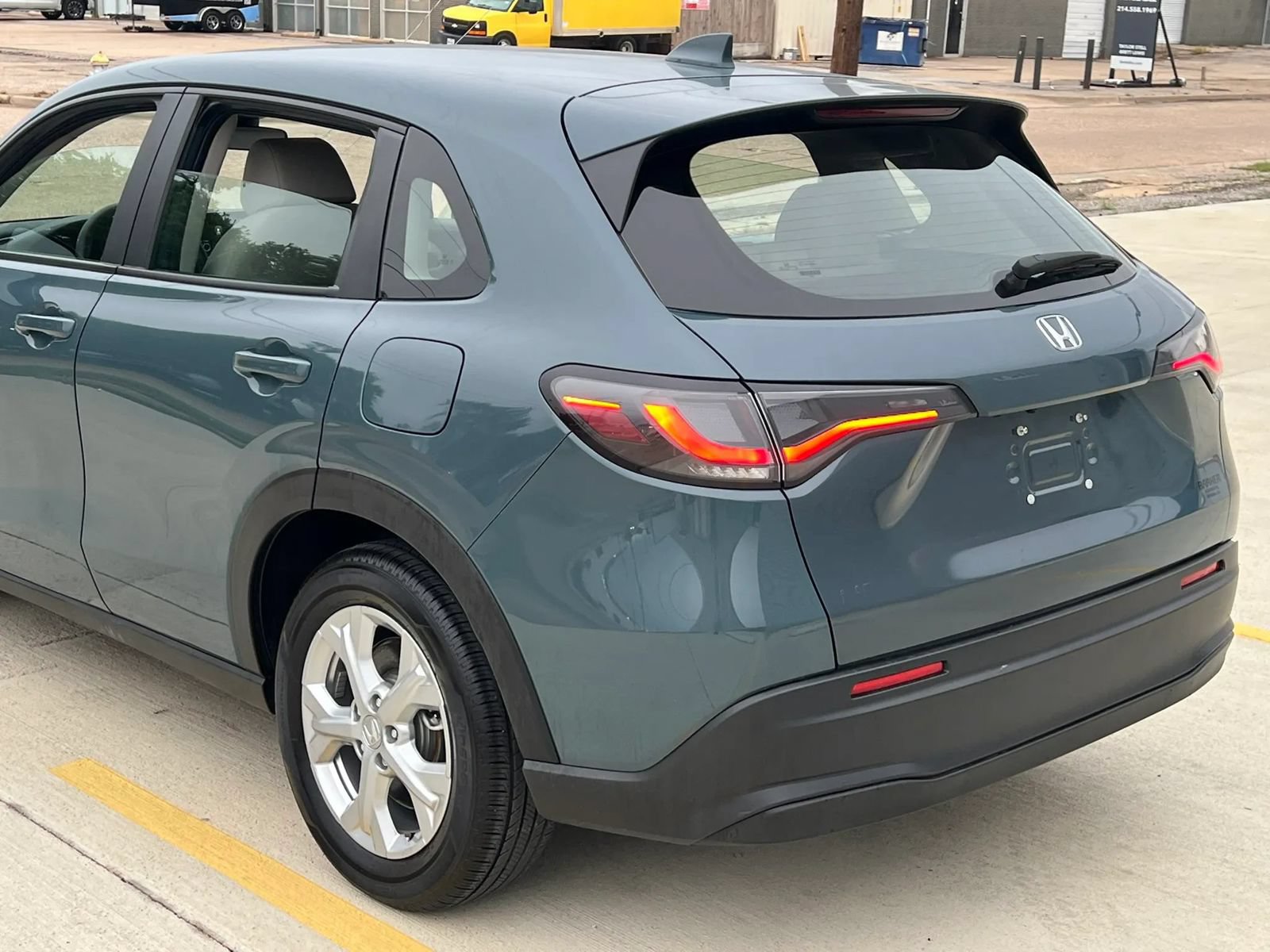 Used 2025 Honda HR-V LX image 10