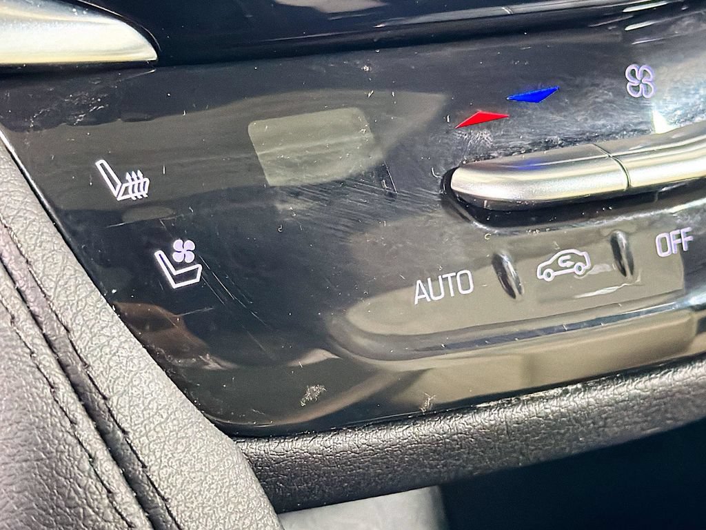 Certified 2024 Cadillac XT6 Sport w/ Technology Package AWD/4WD image 22