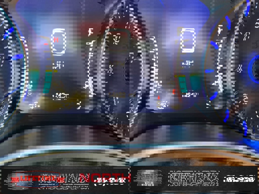 Used 2024 Chrysler Pacifica Pinnacle w/ Trailer Tow Group image 34