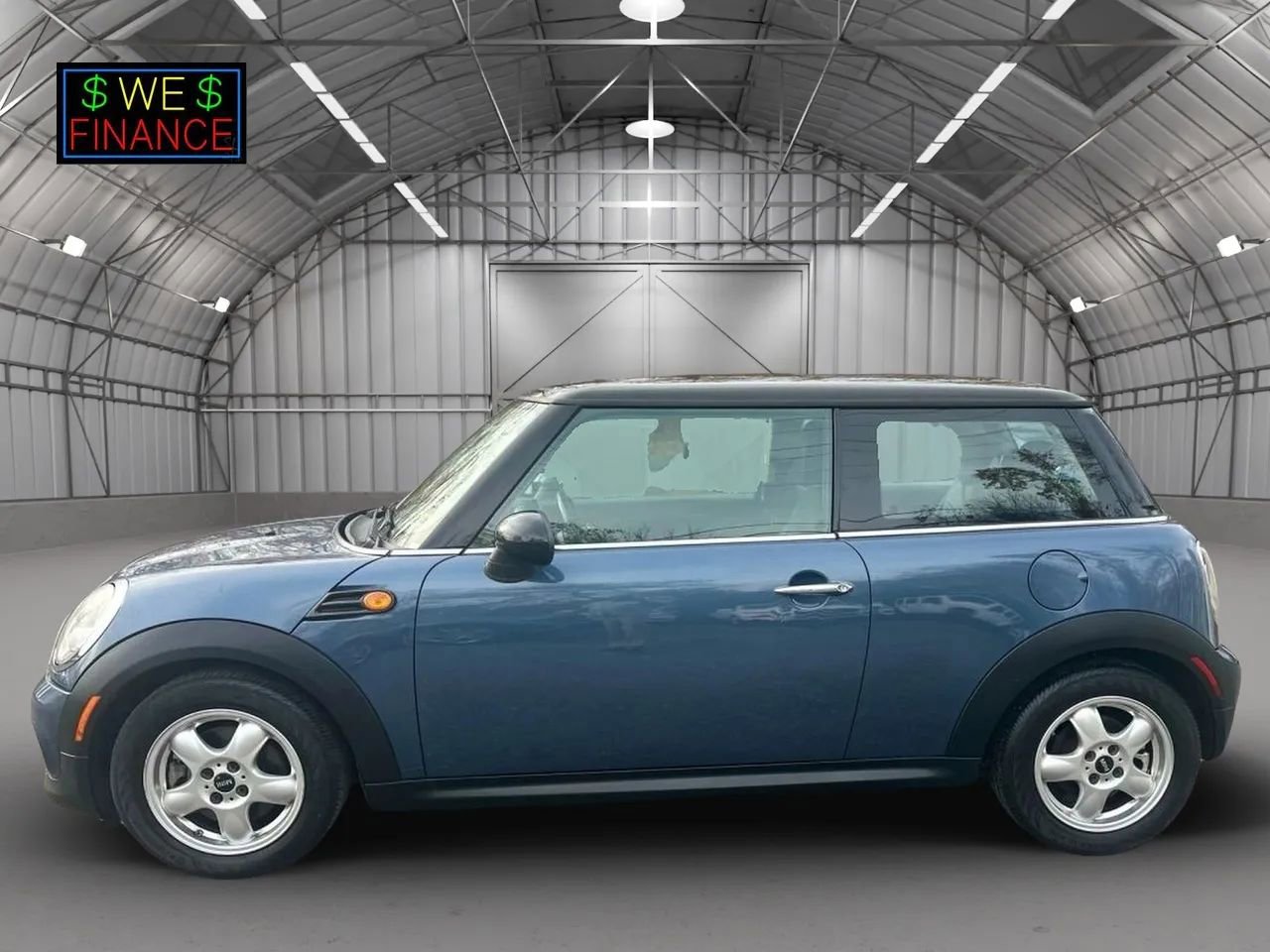 Used 2011 MINI Cooper Hardtop image 6