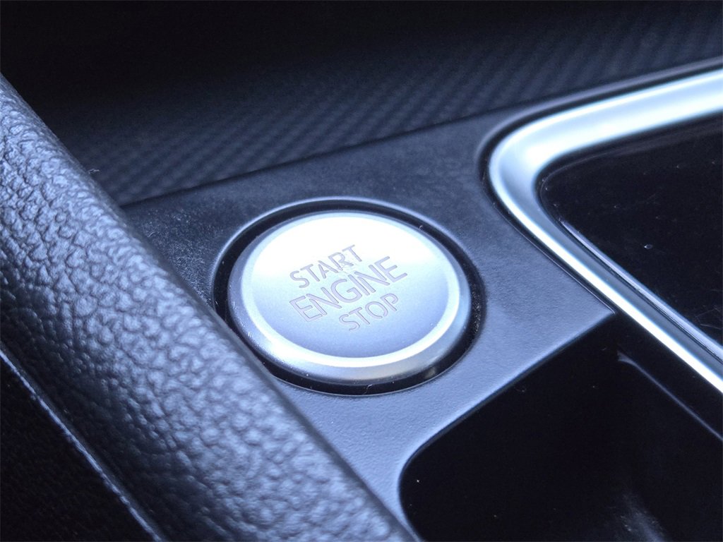 Used 2021 Volkswagen Jetta R-Line w/ R-Line Cold Weather Package image 23