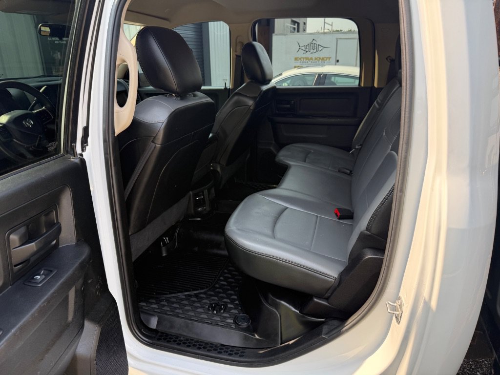 Used 2020 RAM 3500 Tradesman w/ Chrome Appearance Group AWD/4WD image 19