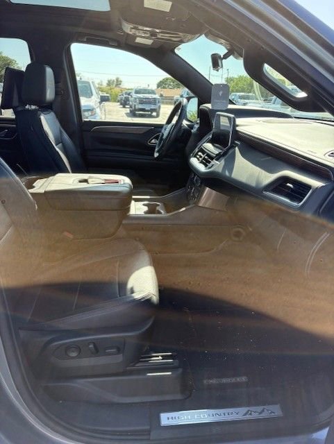Used 2021 Chevrolet Tahoe High Country AWD/4WD image 23