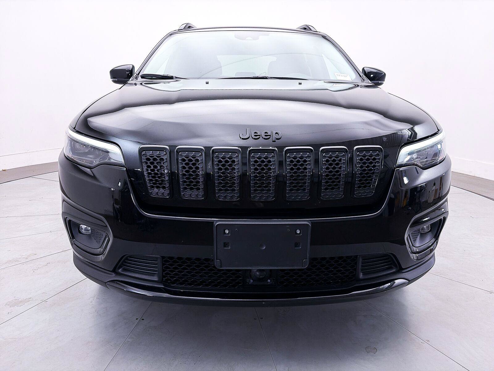 Used 2021 Jeep Cherokee Latitude Plus AWD/4WD image 12