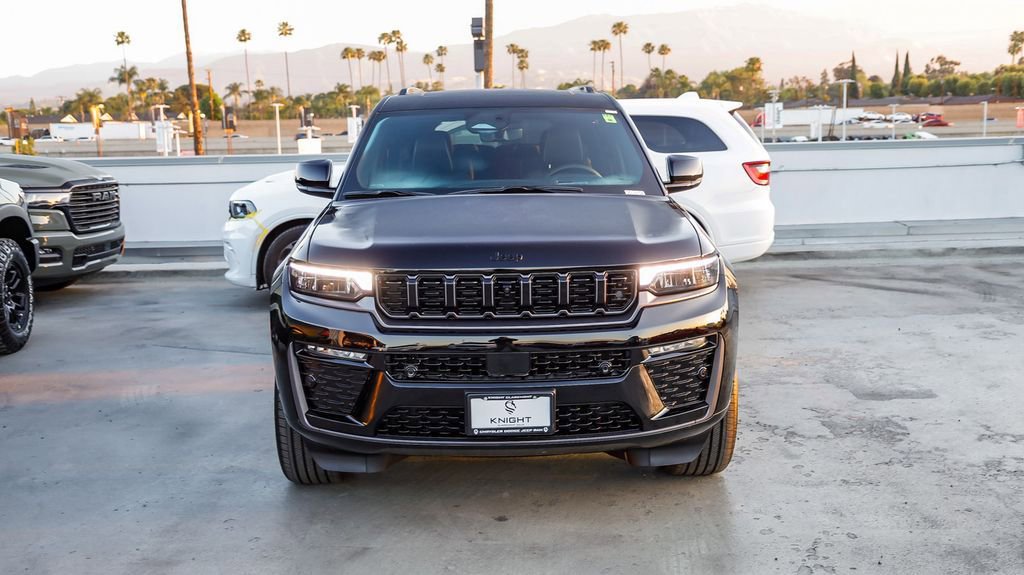 New 2026 Jeep Grand Cherokee L Summit image 3