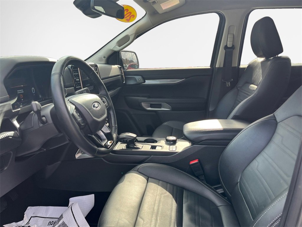 Used 2024 Ford Ranger Lariat w/ Trailer Tow Package image 12