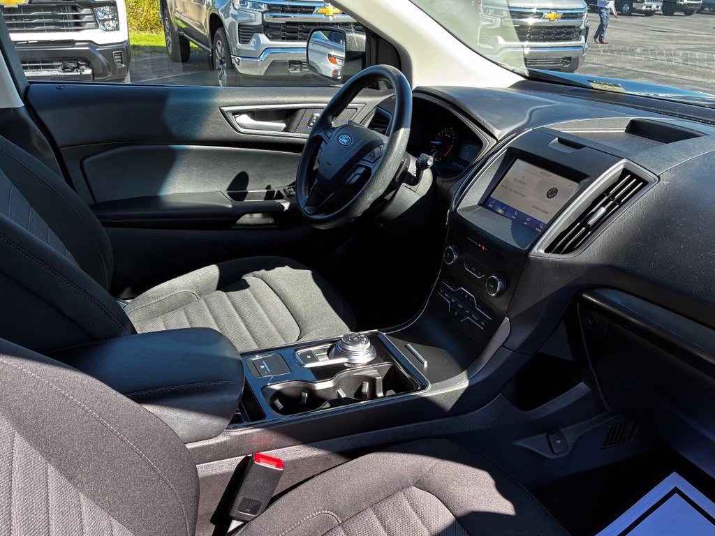 Used 2020 Ford Edge SE AWD/4WD image 22