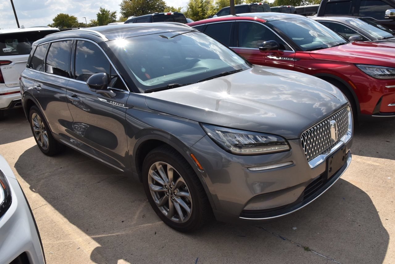 Used 2022 Lincoln Corsair AWD w/ Premium Package image 4