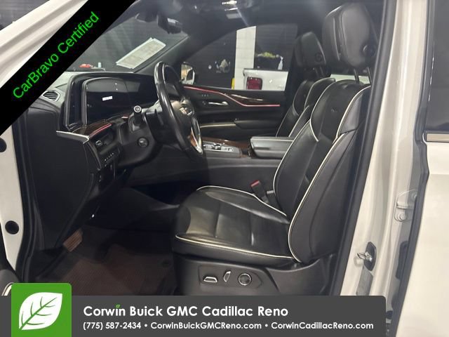 Used 2021 Cadillac Escalade Premium Luxury AWD/4WD image 13