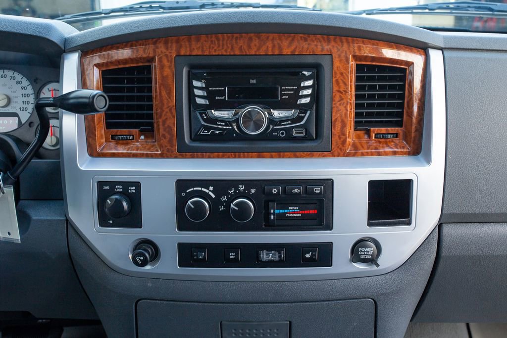 Used 2007 Dodge Ram 1500 Truck Laramie AWD/4WD image 22