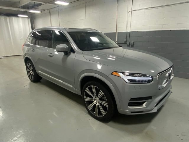 Used 2024 Volvo XC90 T8 Plus AWD/4WD image 4