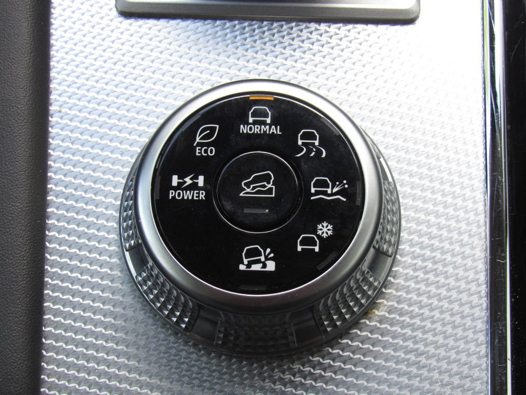 Used 2024 Mitsubishi Outlander 4WD Plug-In Hybrid image 34