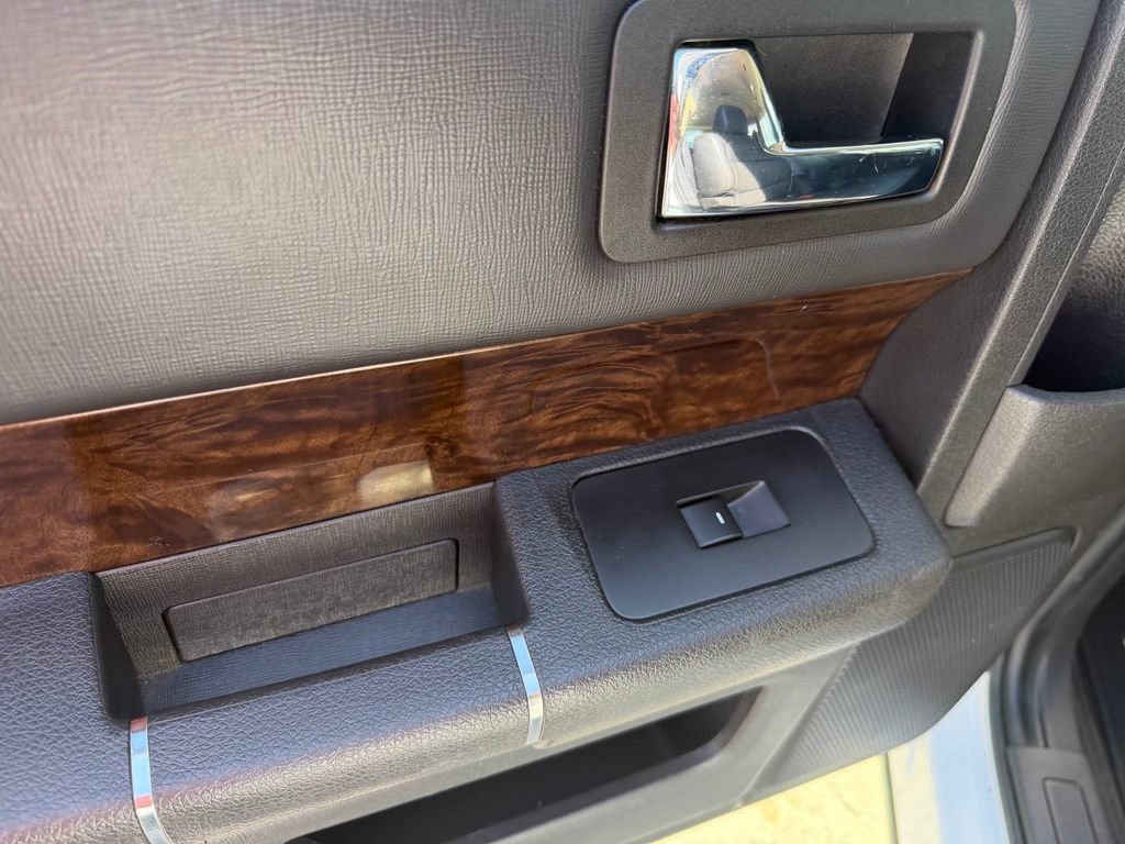 Used 2019 Ford Flex Limited AWD/4WD image 17