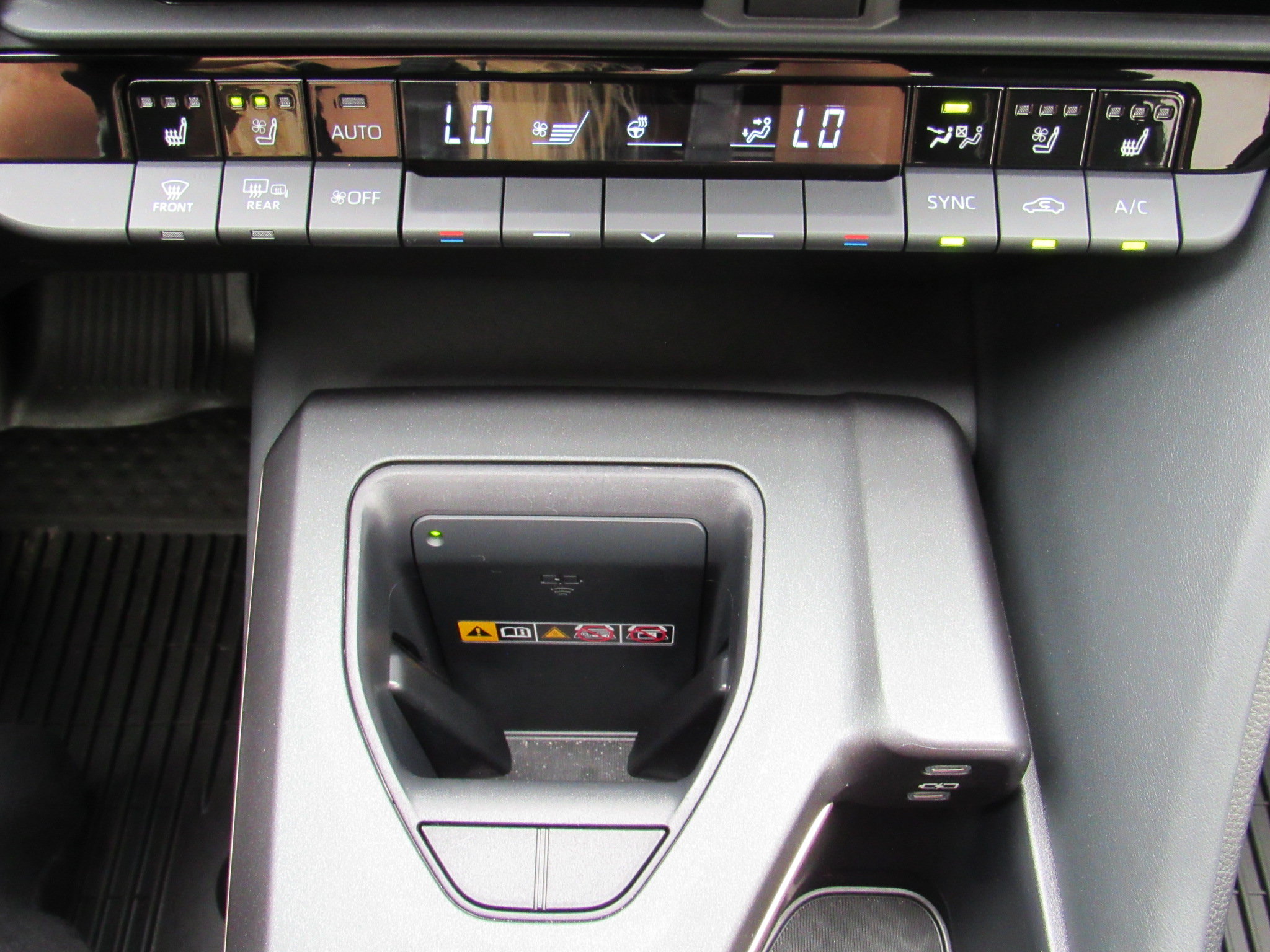 Used 2023 Toyota Crown AWD/4WD image 25