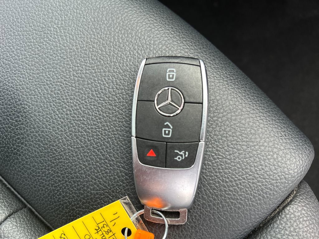 Used 2025 Mercedes-Benz CLA 250 image 39