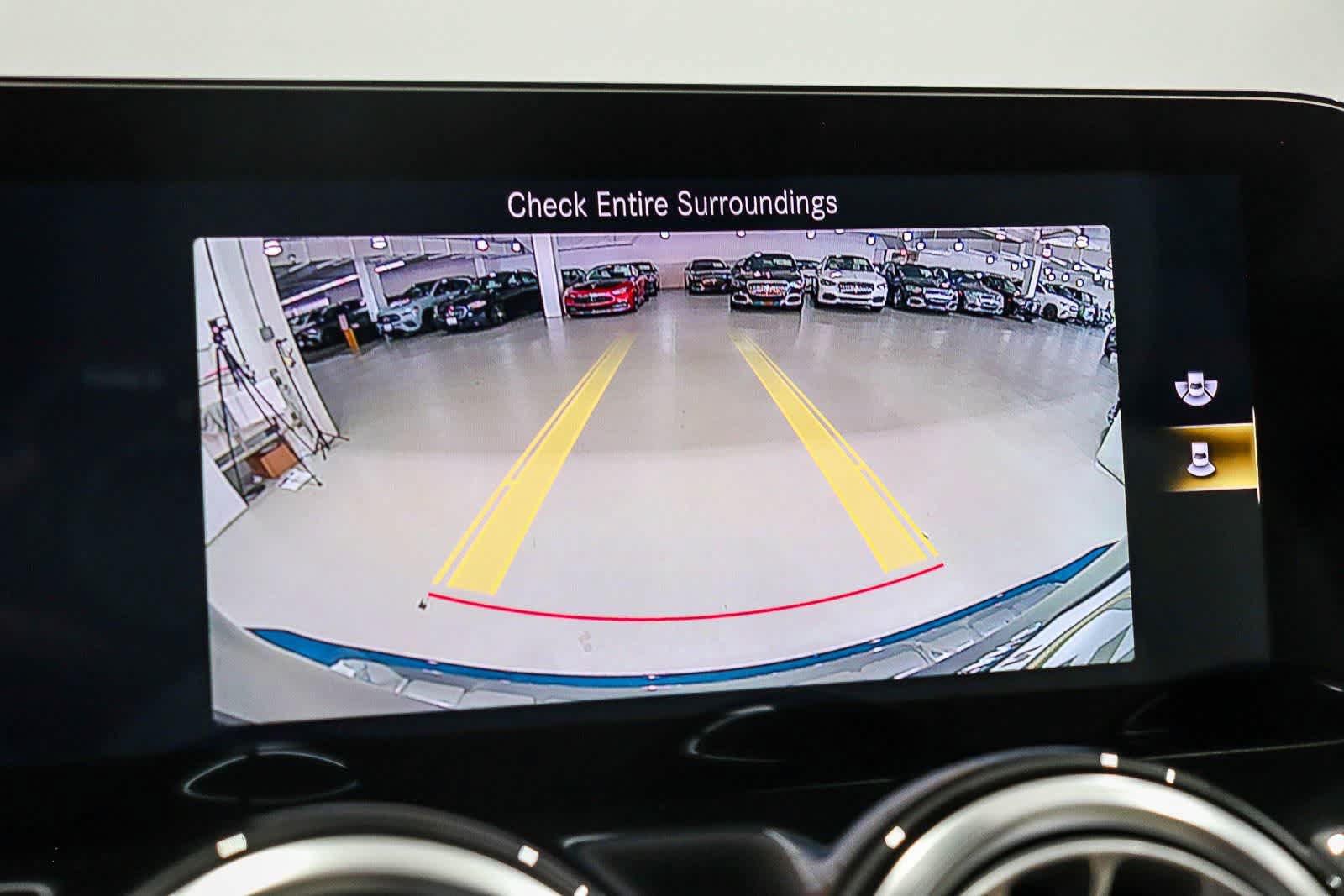 Used 2022 Mercedes-Benz GLB 250 image 24