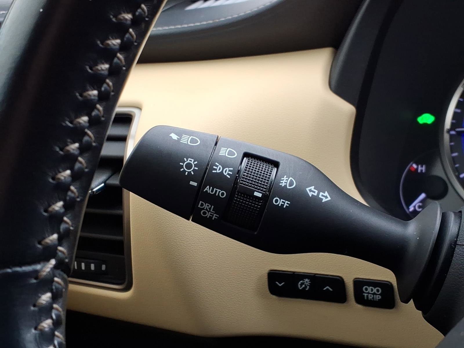 Used 2019 Lexus NX 300h AWD image 31