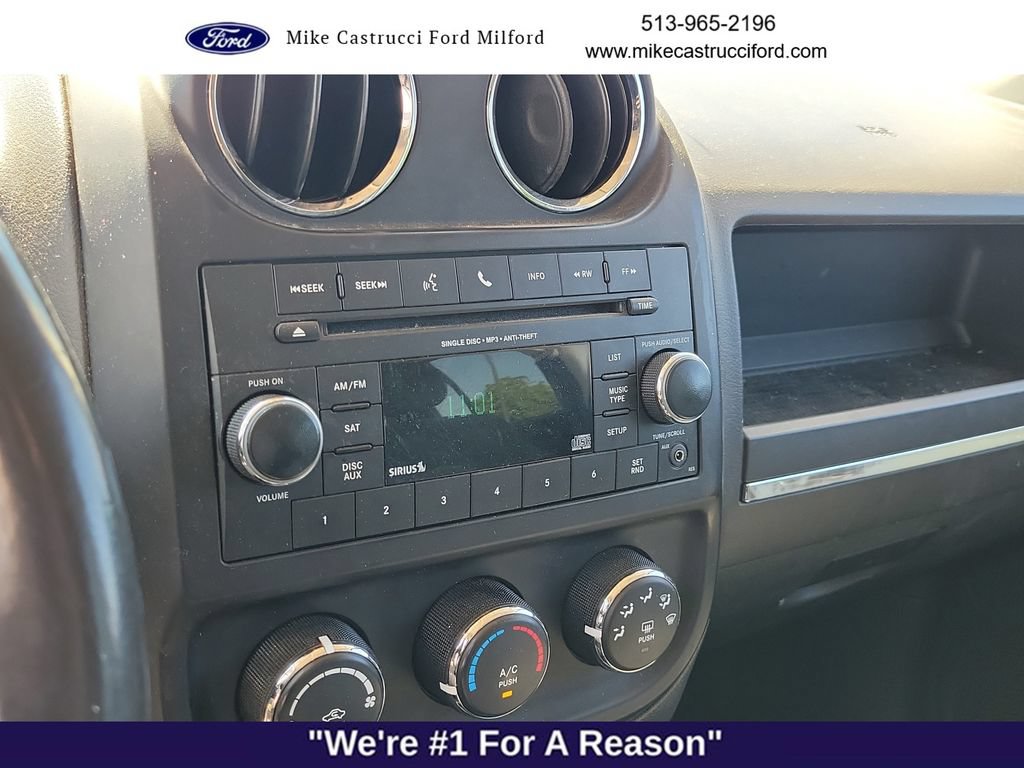 Used 2015 Jeep Patriot Latitude FWD image 13
