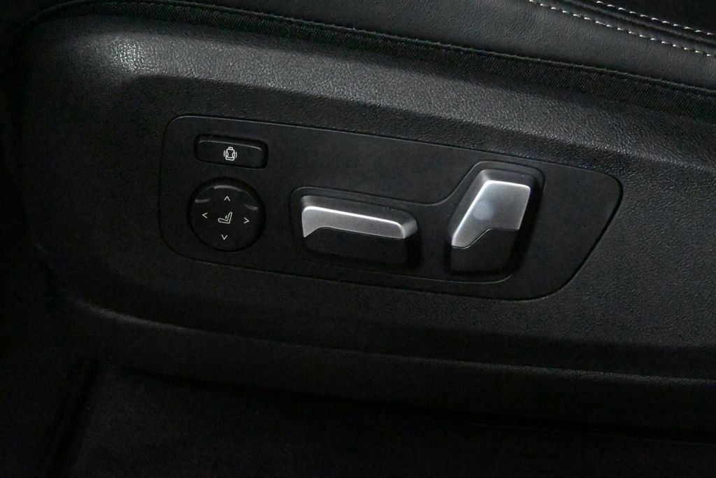 Used 2026 BMW X5 xDrive40i w/ M Sport Package image 28