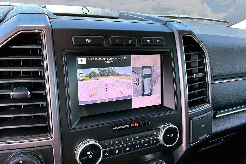 Certified 2019 Ford Expedition Platinum RWD image 16