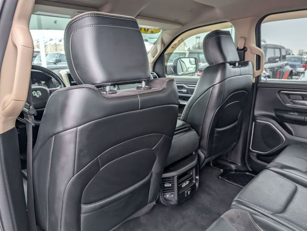 Used 2019 RAM 1500 Laramie AWD/4WD image 43