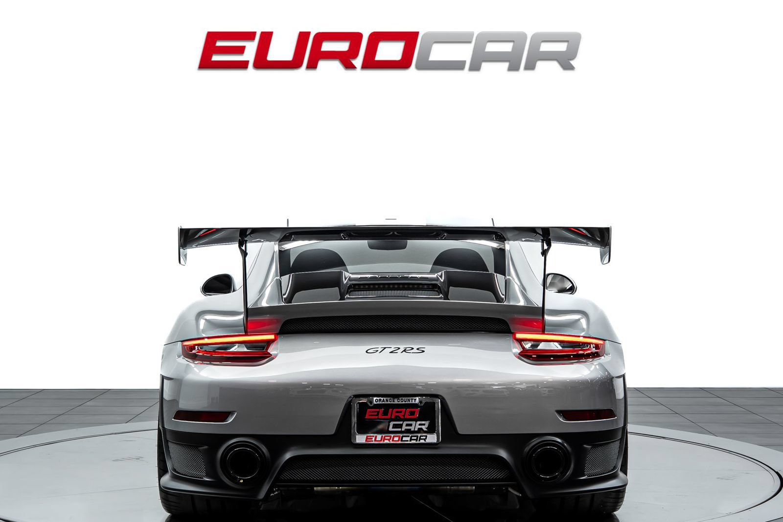 Used 2018 Porsche 911 GT2 RS RWD image 4