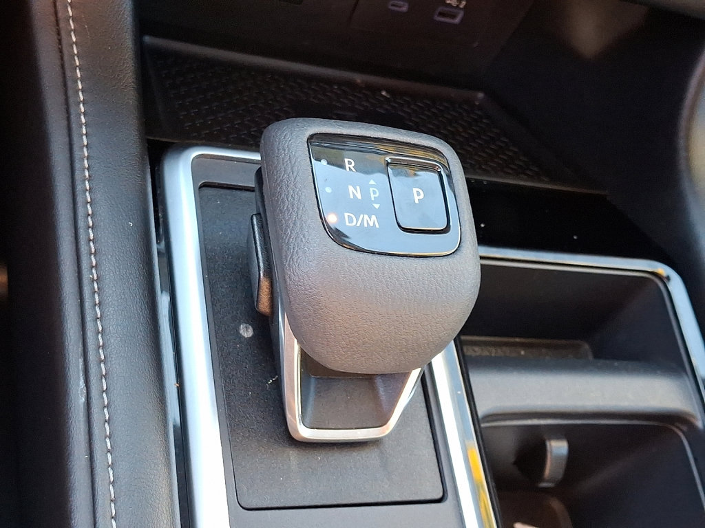 Used 2023 Nissan Pathfinder SL image 30