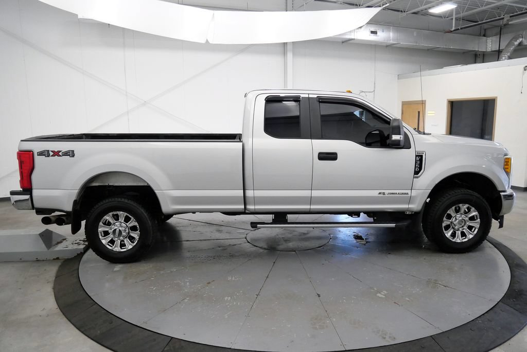 Used 2017 Ford F350 XL w/ STX Appearance Package AWD/4WD image 8