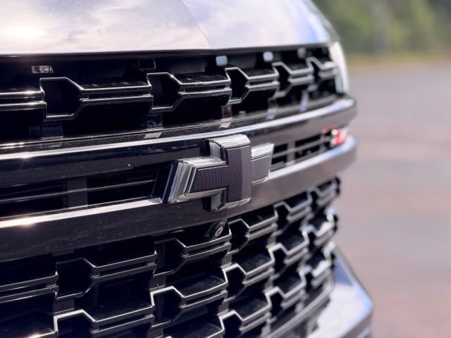 Used 2023 Chevrolet Suburban Z71 w/ Luxury Package AWD/4WD image 34