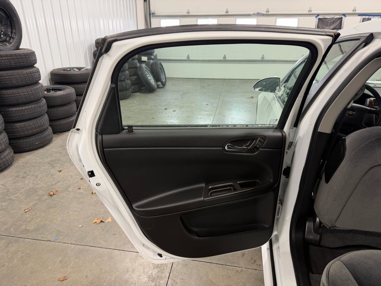 Used 2014 Chevrolet Impala Limited LS image 26