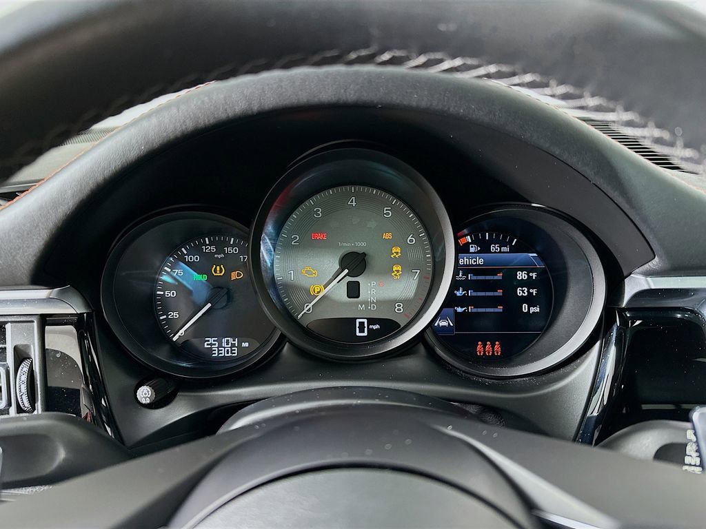 Used 2023 Porsche Macan S image 13