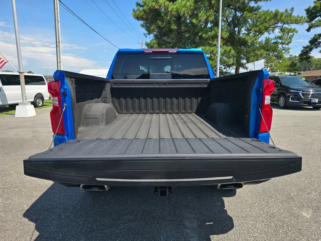 Used 2025 Chevrolet Silverado 1500 LT Trail Boss w/ Convenience Package II AWD/4WD image 23