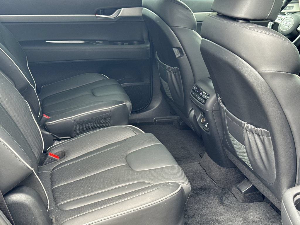 Used 2025 Hyundai Palisade SEL FWD image 18