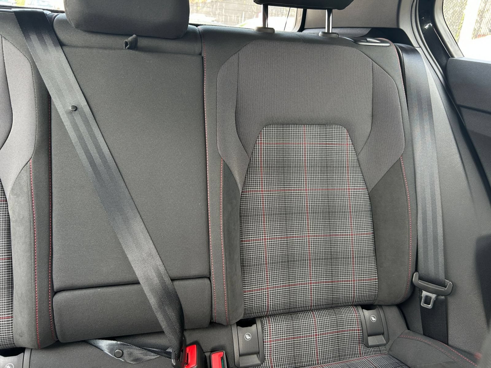 Used 2026 Volkswagen Golf S FWD image 31