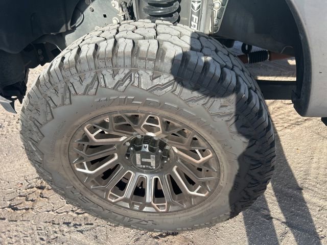 Used 2022 Ford F250 Lariat w/ Tremor Off-Road Package image 19