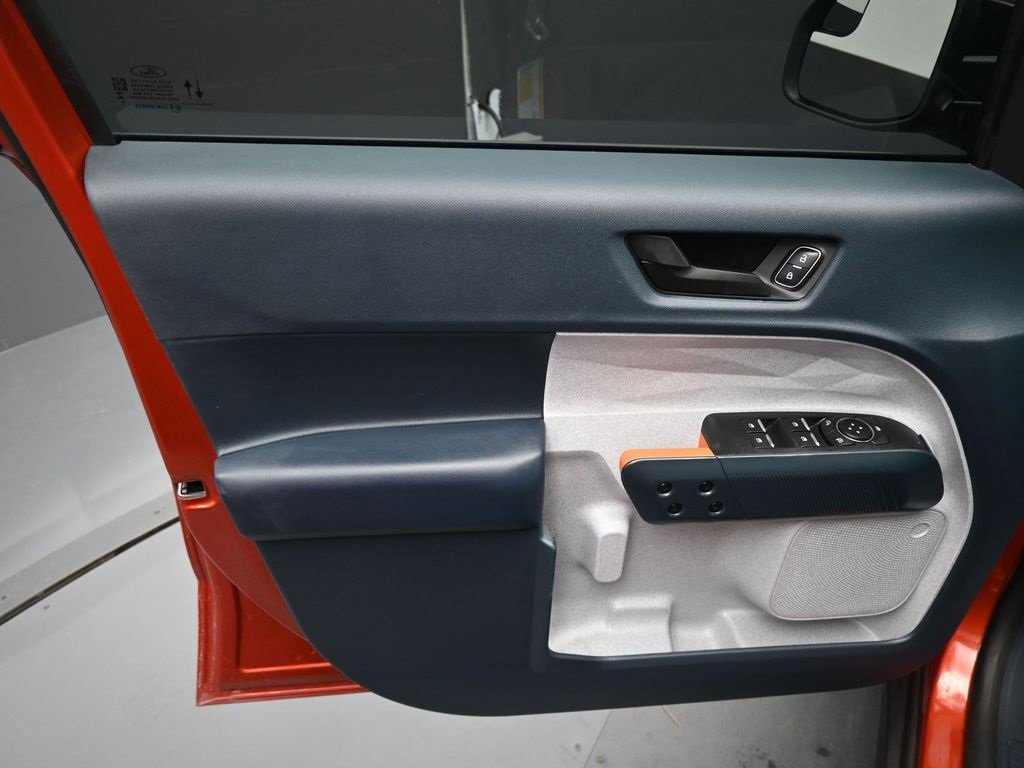 Certified 2024 Ford Maverick XLT w/ XLT Luxury Package image 13