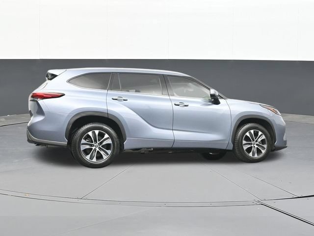 Used 2021 Toyota Highlander XLE FWD image 50