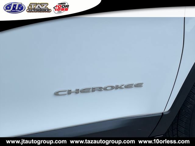 Used 2018 Jeep Cherokee Latitude FWD image 10