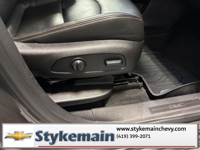 Used 2019 GMC Terrain SLT w/ Preferred Package image 24