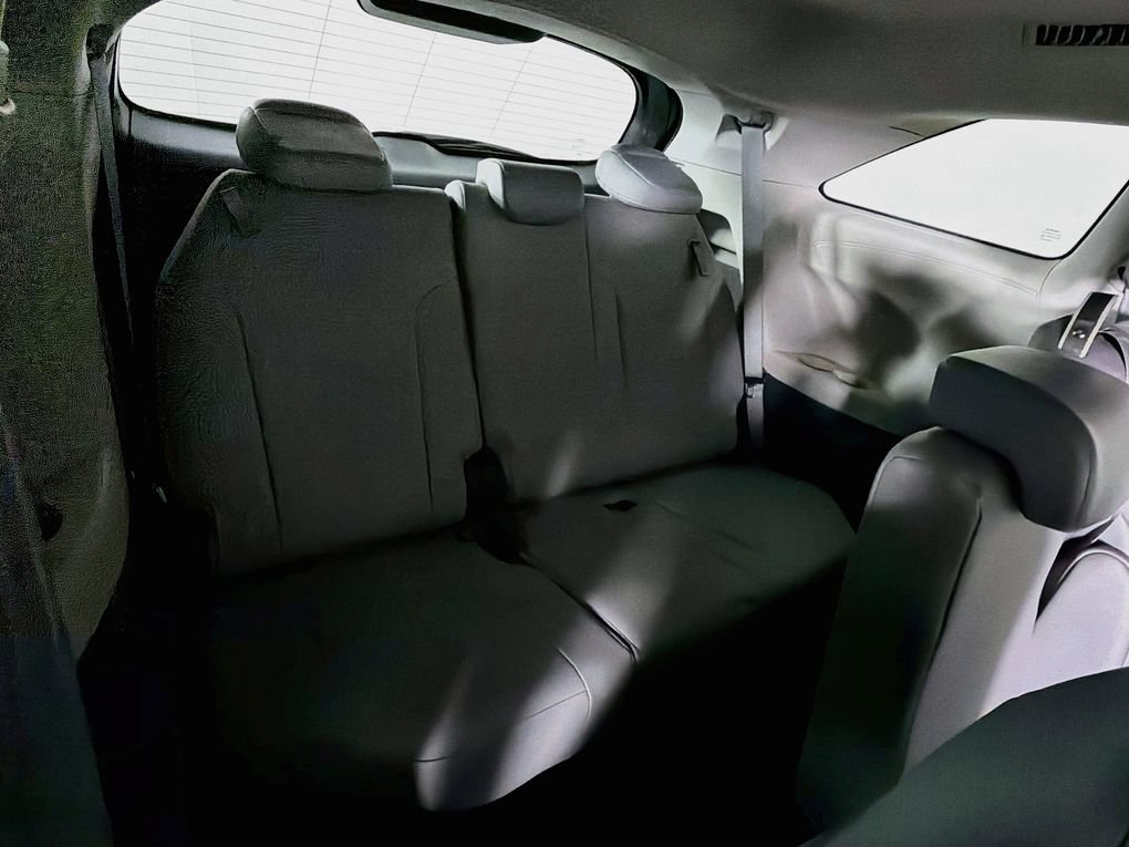 Used 2021 Toyota Sienna XLE FWD image 27