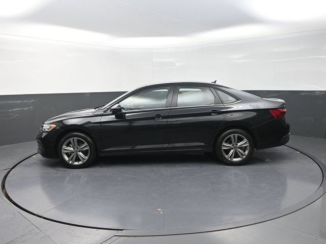 Used 2024 Volkswagen Jetta SE FWD image 4