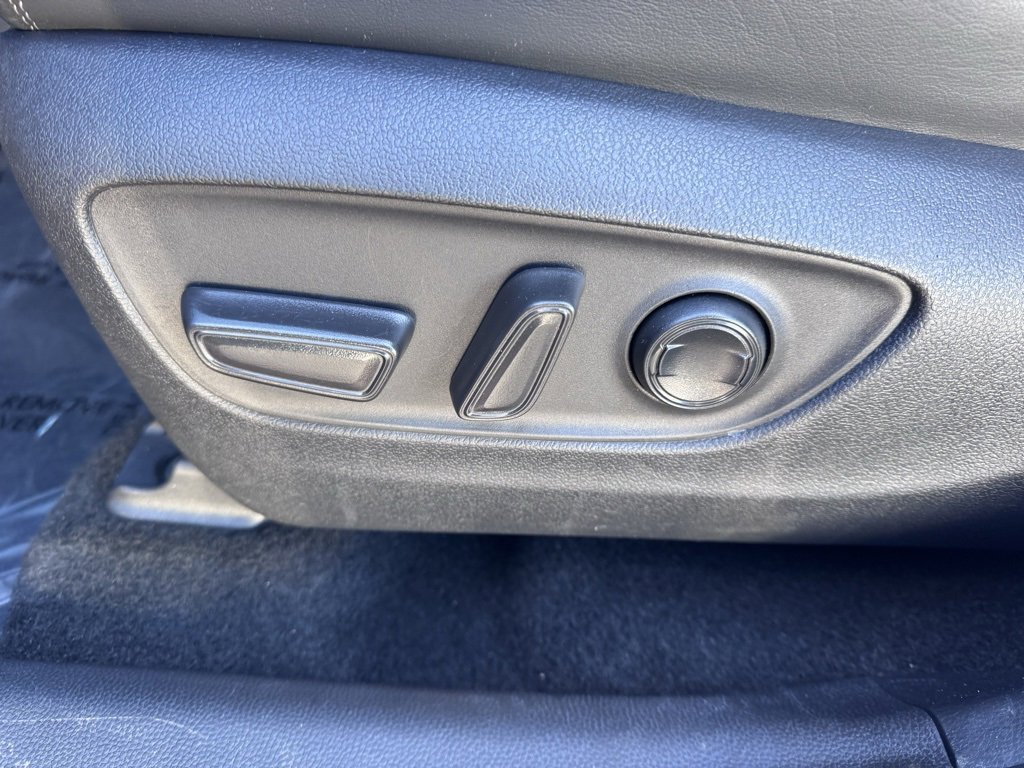Used 2022 Toyota RAV4 Limited image 19