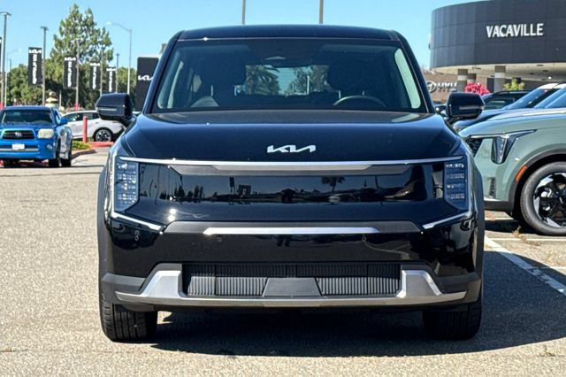 Certified 2024 Kia EV9 Light Long Range RWD image 11