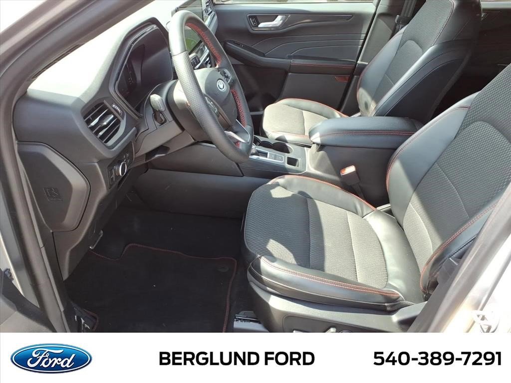 Used 2023 Ford Escape ST-Line w/ Tech Pack #1 image 13