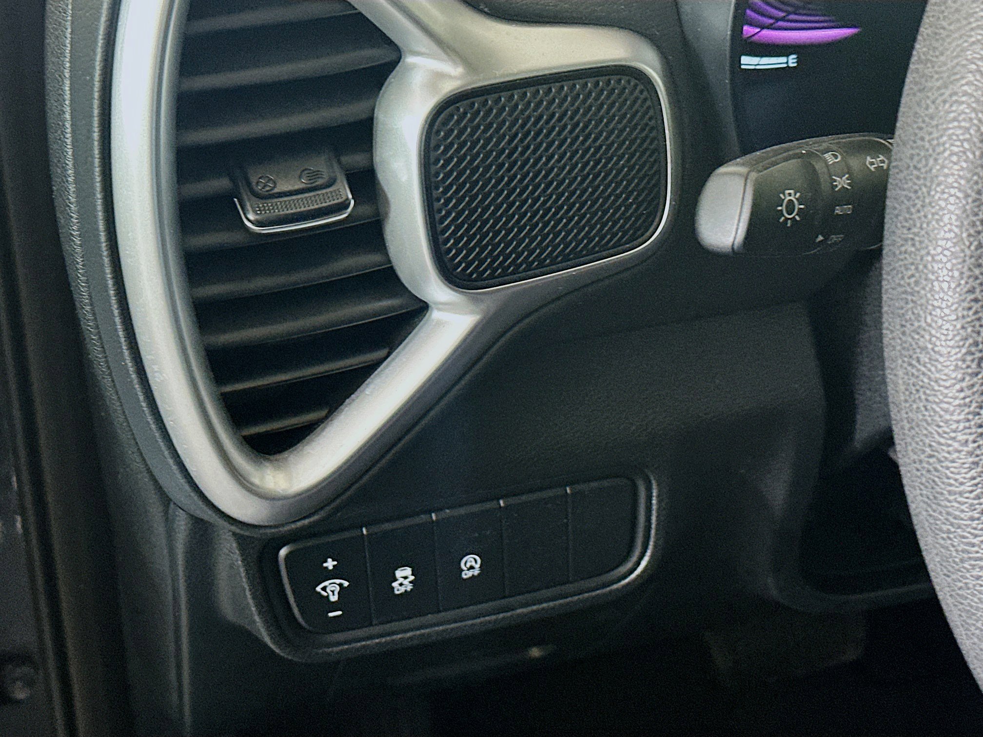 Used 2025 Kia Soul LX w/ LX Technology Package image 17