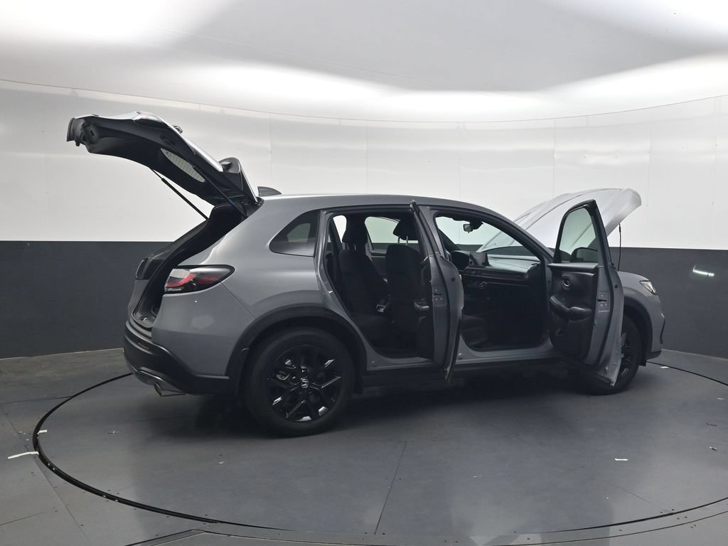 Certified 2025 Honda HR-V Sport image 43
