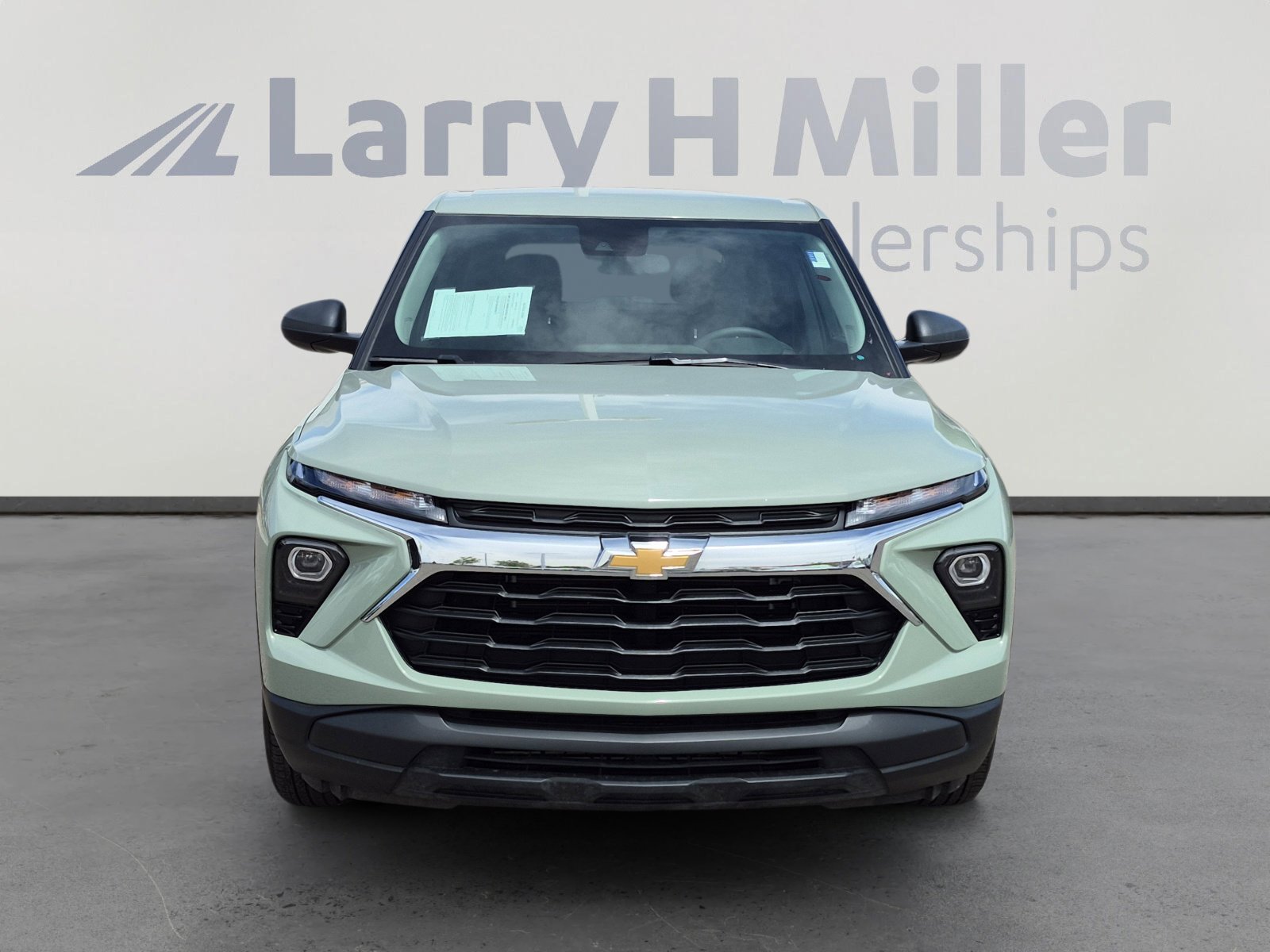 Used 2025 Chevrolet TrailBlazer LS w/ LS Convenience Package FWD image 8