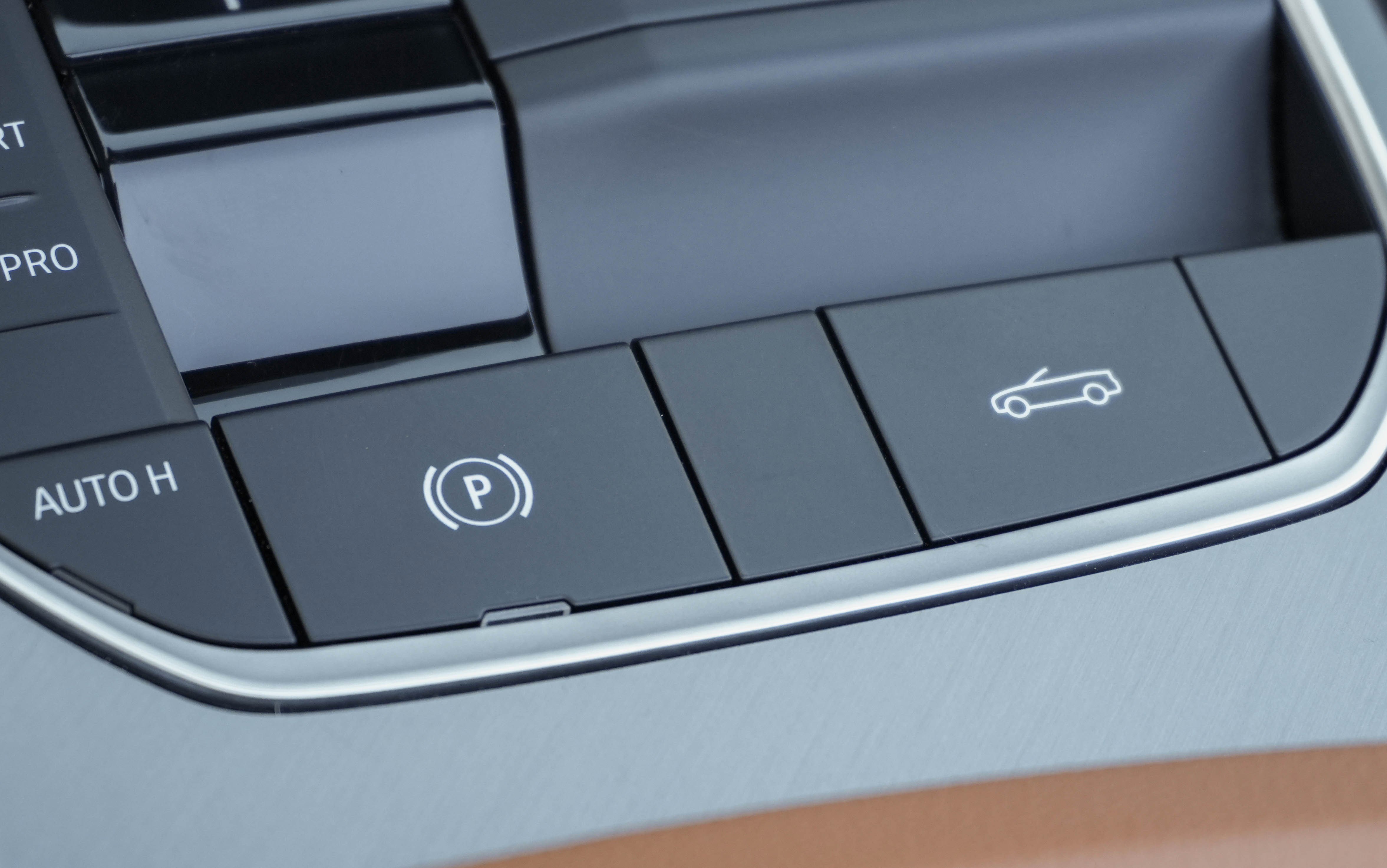 Certified 2025 BMW M440i Convertible image 30